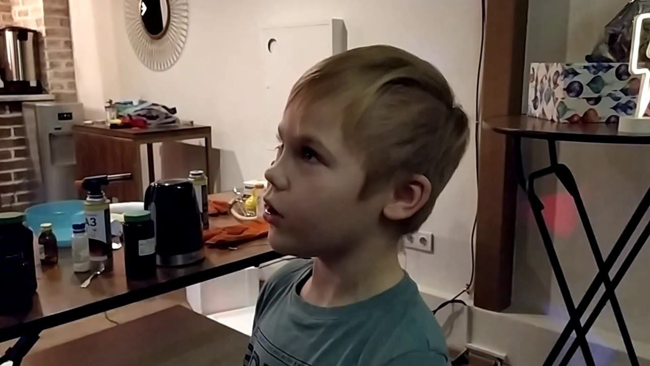 Мы чуть потолок не пробили! смотреть онлайн