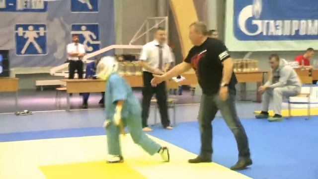 Артемий Канцур. Второй бой в СПБ смотреть онлайн