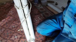 Как открутить отломленую резьбу с чугуного радиатора???