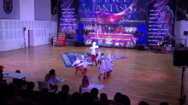 White dance , Tip-Top, Аистята смотреть онлайн