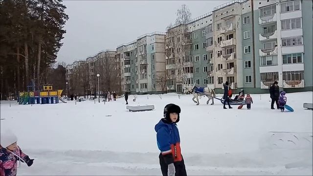 Зимние забавы в Сибири