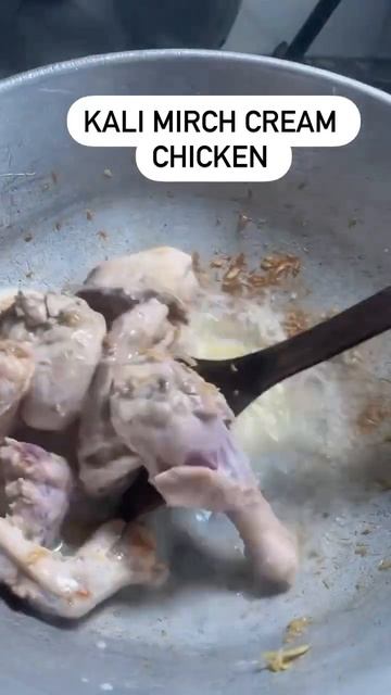 Kali mirch cream chicken is a show stopper!Try this easy,quick & amazing recipe once,u will in love