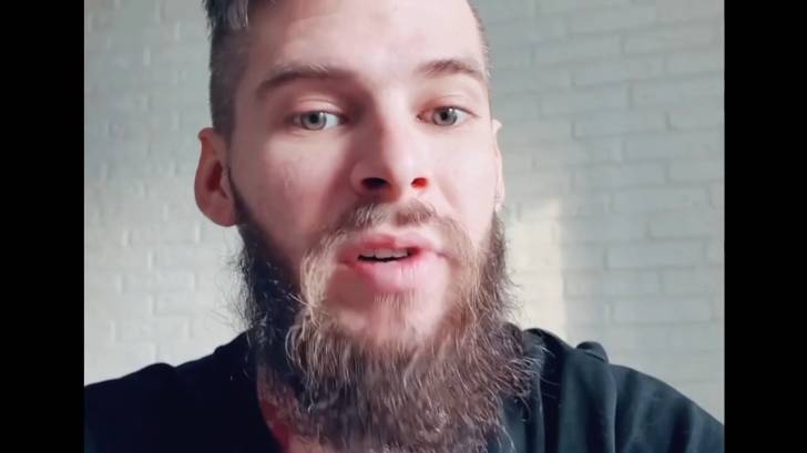 Он приобрел дачу Гитлера смотреть онлайн