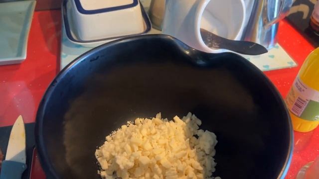 Пирог со свекольной ботвой смотреть онлайн