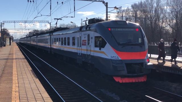 ЭП2Д-0035 ЦППК Перекраска Наше Подмосковье На станции Шереметьевская смотреть онлайн