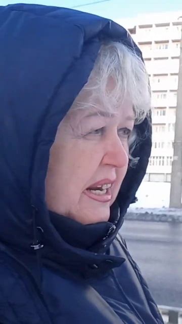 Тихо тонут свечи