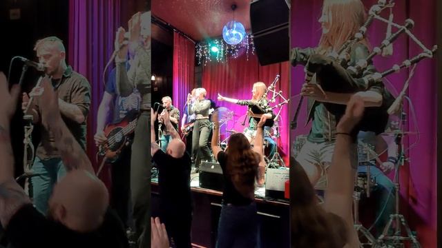 GreenGuard из концерта в клубе 16 тонн смотреть онлайн