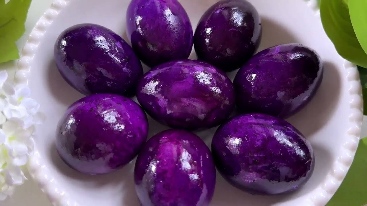 Как КРАСИВО покрасить яйца без КРАСИТЕЛЕЙ на Пасху 2025! 🥚💫 100-летняя бабушка научила!