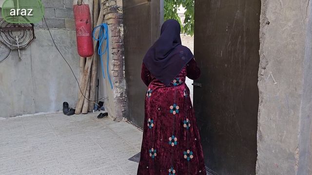 "The Battle Against Adoption: Behnam's Mother's Fierce Resistance" смотреть онлайн