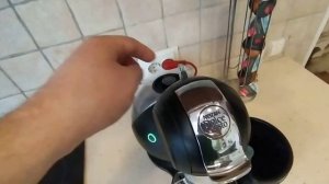 Капсульная кофемашина Krups Dolce Gusto KP220.