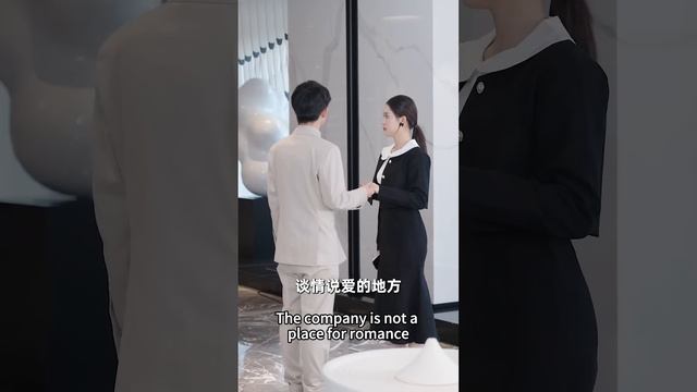 MULTI SUB完整版灰姑娘被渣男抛弃后一出门就被双胞胎萌宝抱住大腿喊妈妈妈咪别哭了我们带你去找总裁爹地...天降双宝爹地妈咪快相爱女频 甜宠  爱情  酷喵追剧