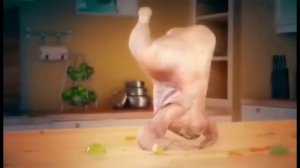 Курица танцует😂🤣🤣🤣