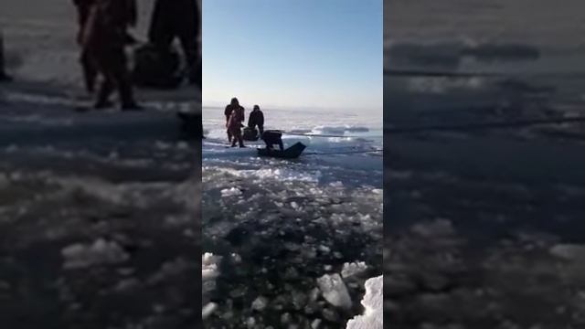 Спасение рыбаков Сахалина 2020. Люди падали под лед...