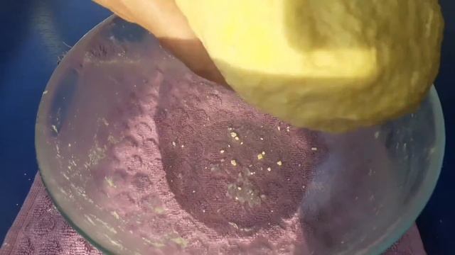 Қатпарлы самсаның қамырын дұрыс дайындау. Дәл осылай жасап жеп көріңіз немесе сатыңыз.