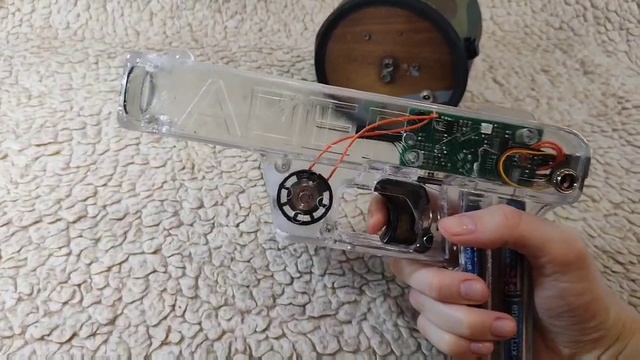 Внешний вид  пистолет ПЧ  прозрачный корпус  русскоязычная озвучка