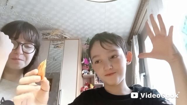 пробуем разные сладости 🍫🍭🍩