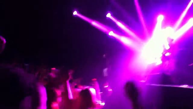 Limp Bizkit - Livin' It Up (Челябинск, 12.11.2015) смотреть онлайн