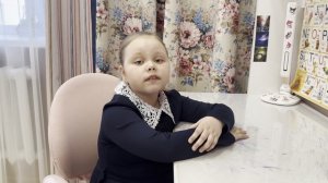 Лоневская Виктория читает стихотворение Василия Катанова "Родное"