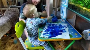 Как мы с Мирончиком рисовали. Малышу 1 год и 3 месяца.