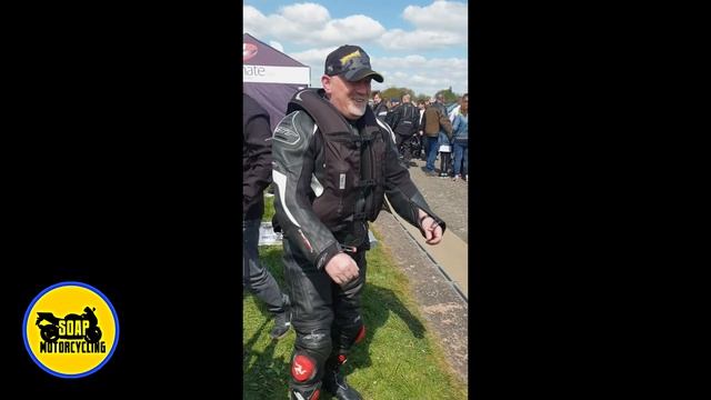 TESTING THE HELITE TURTLE 2 AIR VEST WITH A BASEBALL BAT смотреть онлайн