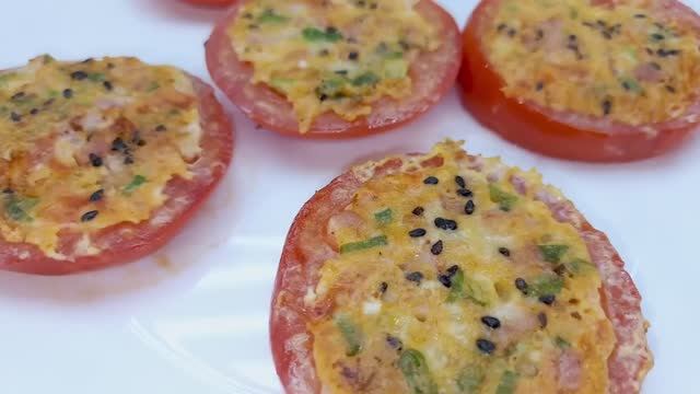 Как приготовить вкусный и сытный завтрак за считанные минуты! Семья сыта и довольна.