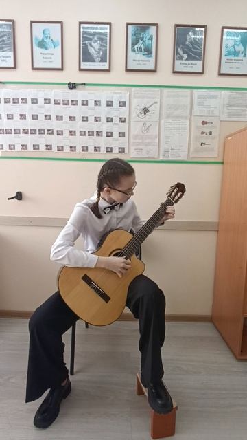 Менуэт - Робер же Визе.mp4 Исполняет Харченко Анастасия смотреть онлайн