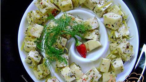 Сыр маринованный