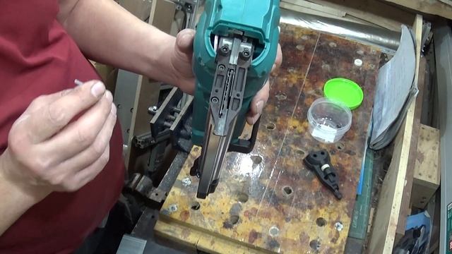 Аккумуляторный нейлер # конструктивный недостаток # Гвоздезабивной пистолет с Алиэкспресс смотреть онлайн