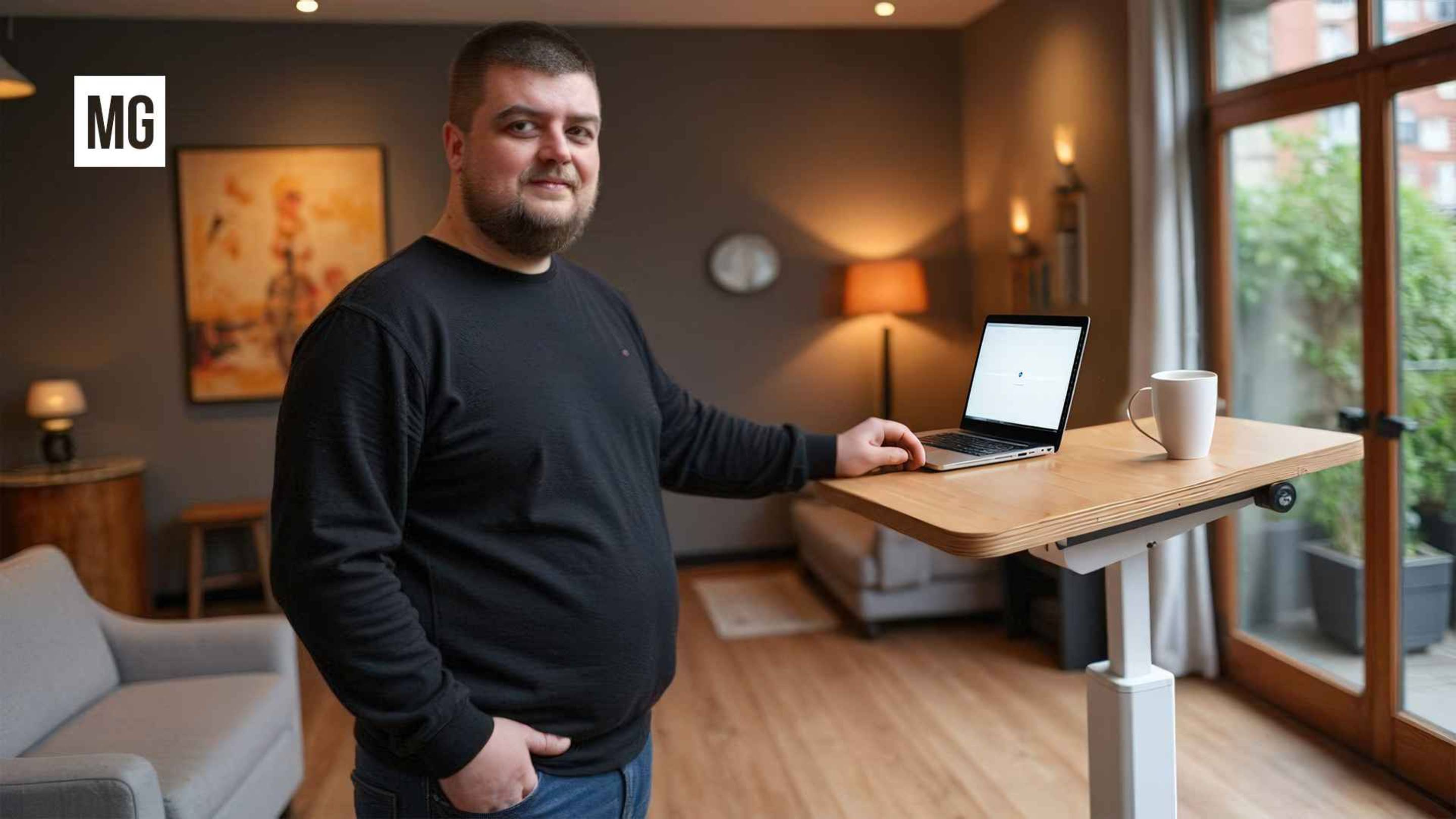 Ergostol 2.0 – Компактный стол с электроприводом.
