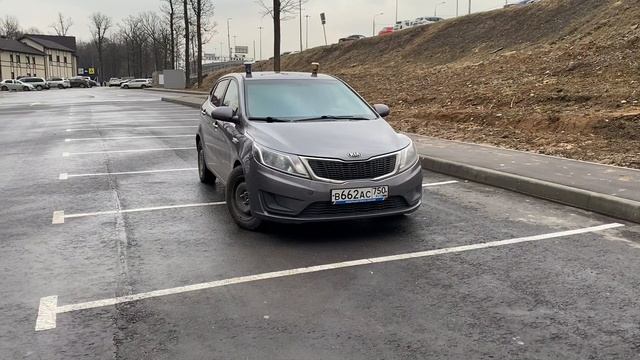 Установка газовых упоров. Киа Рио 3