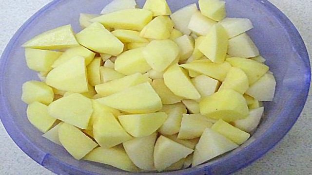 Картофель жареный на сале с луком