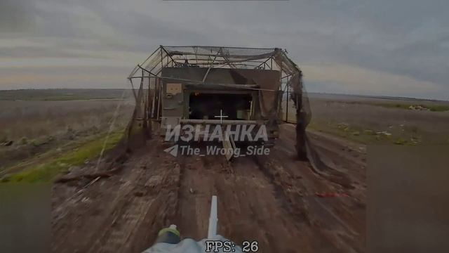 Война на Украине видео - 🔞 Уничтожение БТР М113 со штурмовой группой ВСУ FPV-дроном ВС РФ в райо...