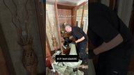 Приступил к разбору комнаты в заброшенном доме. Заказал 100 мешков для вывоза мусора. #shorts