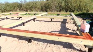 Обвязка винтовых свай пакетом досок 150х50