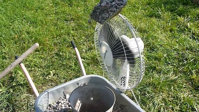 Чистим щебень вентилятором смотреть онлайн