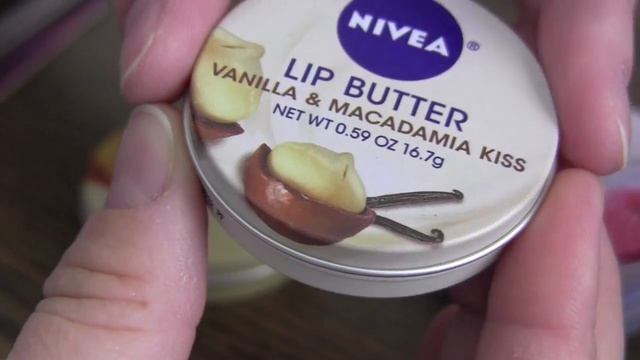 NIVEA Lip Butter смотреть онлайн