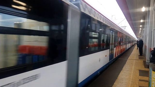 Электропоезд ЭГ2ТВ-035 "Иволга 2.0" платформа Окружная 30.11.2019 смотреть онлайн