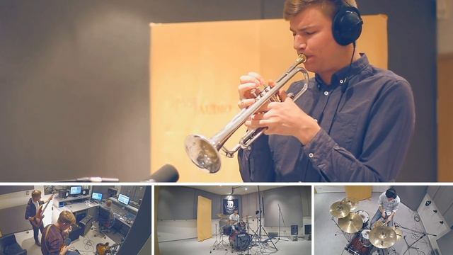 Müllers Ultimate Team - hectic chillin' смотреть онлайн