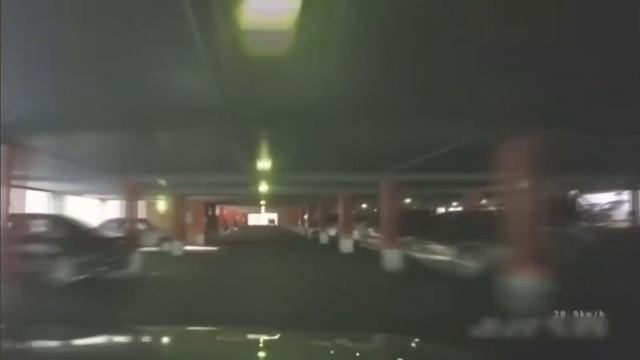 Хороший такой МЕРС был....Эх,Антоха.... #мерседес #антоха #автомойка #чп #automobile #shortvideo смотреть онлайн