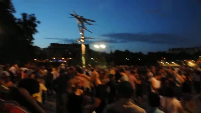 Париж. Набережная Сены. Танцы в летнюю ночь смотреть онлайн