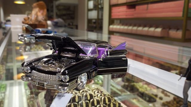 Ретро-авто в шококафе! Классные ретромобили в классном кафе! | Retro cars in shokokafe! Cool! смотреть онлайн