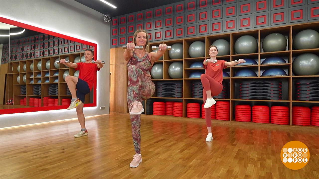 Укрепляем пресс, развиваем мышечный корсет. Доброе утро. Фрагмент выпуска от 15.04.2025