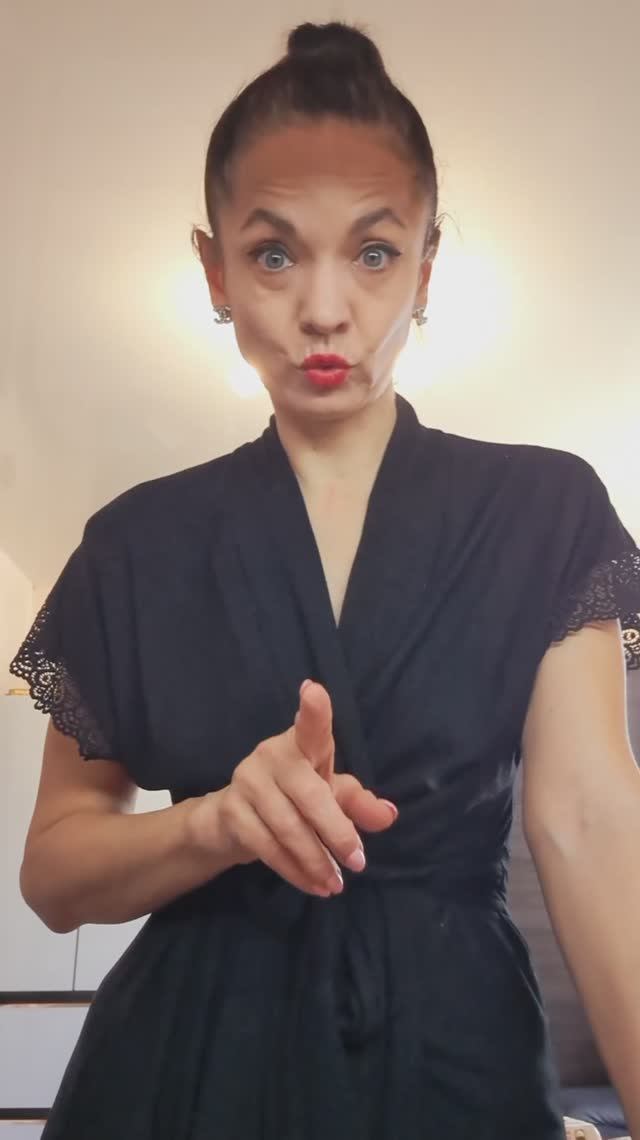 Сегодня будем печь краффины с маком и красить яйца свёклой!