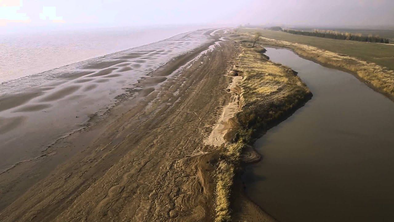 Пролетая вдоль Камы смотреть онлайн