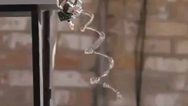 Звук + вода = волшебство смотреть онлайн