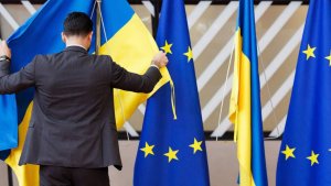 Лавров: в Европе могут заняться поисками "новенького полуфюрера" для Украины