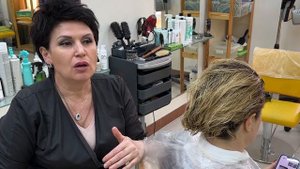 Закрашивание блонда в растяжку, с переходом от темных корней к светлым концам. Как закрасить блонд