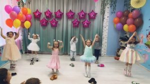 танец Профессия -ребёнок                                            (робот Бронислав) дети 3-5 лет