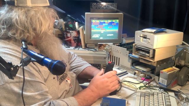 Amiga 2500 2000 1000 500 - UNBOXING A Commodore Calculator! - FROGGER Joystick Game! - Episode 1911 смотреть онлайн