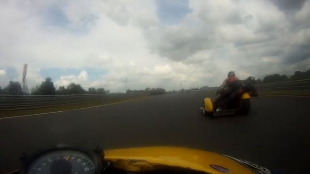 trofeo rosso 2011 side car suzuki T500 смотреть онлайн